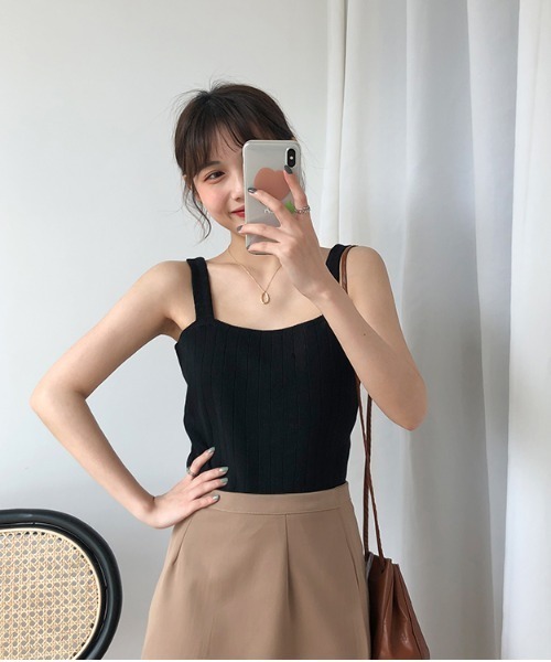 yuue' ( wear )（ユーイ）の「シンプルリブニットタンクトップ（タンクトップ・レディース・ホワイト/ブラック/カーキ/ライトベージュ・FREE）」の8枚目の写真