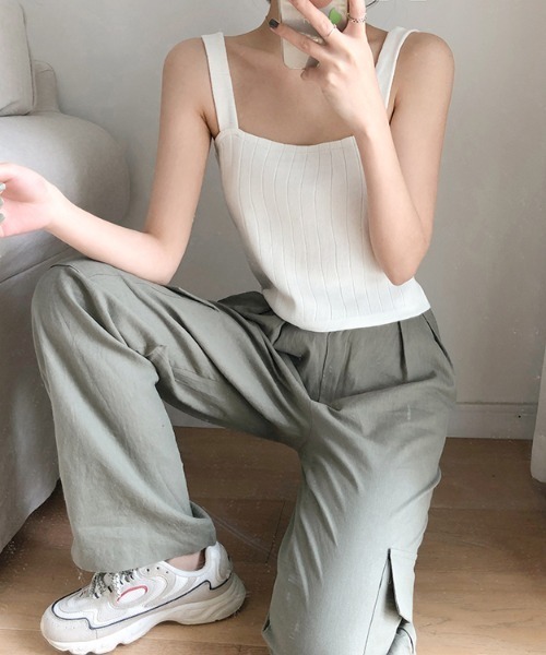 yuue' ( wear )（ユーイ）の「シンプルリブニットタンクトップ（タンクトップ・レディース・ホワイト/ブラック/カーキ/ライトベージュ・FREE）」の14枚目の写真