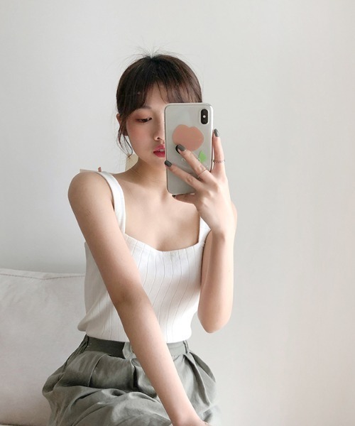 yuue' ( wear )（ユーイ）の「シンプルリブニットタンクトップ（タンクトップ・レディース・ホワイト/ブラック/カーキ/ライトベージュ・FREE）」の16枚目の写真