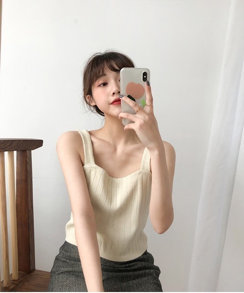 yuue' ( wear )（ユーイ）の「シンプルリブニットタンクトップ（タンクトップ・レディース・ホワイト/ブラック/カーキ/ライトベージュ・FREE）」の21枚目の写真