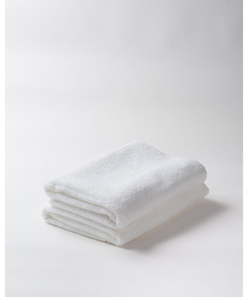 OMNES（オムネス）の「FLUFFY TOWEL バスタオルセット (2枚組)（タオル・レディース・ホワイト/ベージュ/ブラウン/グレー/カーキ/ブルーグレー/ホワイト系その他/チャコール/ホワイト系その他2/ネイビー/アイボリー/ピンク・FREE）」の2枚目の写真