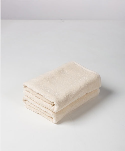 OMNES（オムネス）の「FLUFFY TOWEL バスタオルセット (2枚組)（タオル・レディース・ホワイト/ベージュ/ブラウン/グレー/カーキ/ブルーグレー/ホワイト系その他/チャコール/ホワイト系その他2/ネイビー/アイボリー/ピンク・FREE）」の3枚目の写真