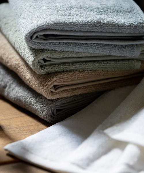 OMNES（オムネス）の「FLUFFY TOWEL バスタオルセット (2枚組)（タオル・レディース・ホワイト/ベージュ/ブラウン/グレー/カーキ/ブルーグレー/ホワイト系その他/チャコール/ホワイト系その他2/ネイビー/アイボリー/ピンク・FREE）」の15枚目の写真
