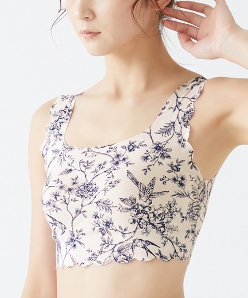 Tuche(トゥシェ)の「Tuche/トゥシェ 縫い目が無くて低刺激 ナイトブラ 保湿加工付き(ナイトブラ・レディース・ベージュ系その他/ライトピンク/グレー系その他/クリーム/ライトブラウン/グレー系その他2/ライトブルー/イエロー系その他・MEDIUM/LARGE/X-LARGE)」の15枚目の写真