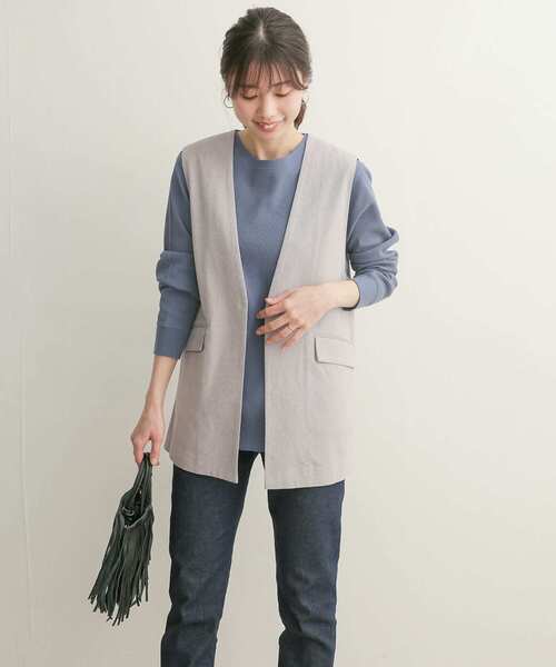 URBAN RESEARCH DOORS（アーバンリサーチドアーズ）の「コットンノーカラーベスト（ベスト・レディース・グレー系その他/ベージュ系その他・1）」の5枚目の写真