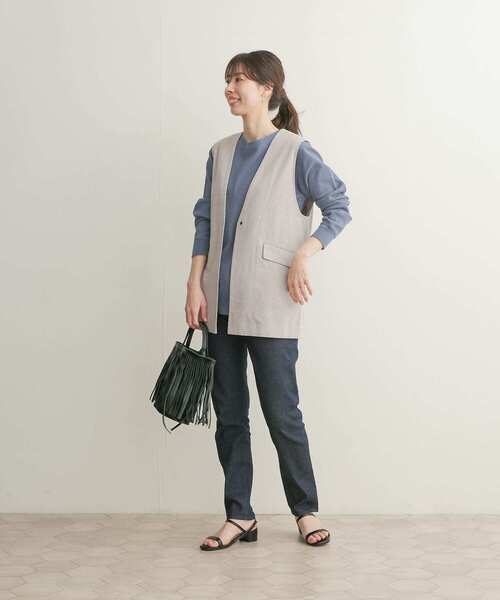 URBAN RESEARCH DOORS（アーバンリサーチドアーズ）の「コットンノーカラーベスト（ベスト・レディース・グレー系その他/ベージュ系その他・1）」の14枚目の写真