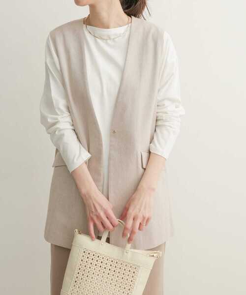 URBAN RESEARCH DOORS（アーバンリサーチドアーズ）の「コットンノーカラーベスト（ベスト・レディース・グレー系その他/ベージュ系その他・1）」の21枚目の写真