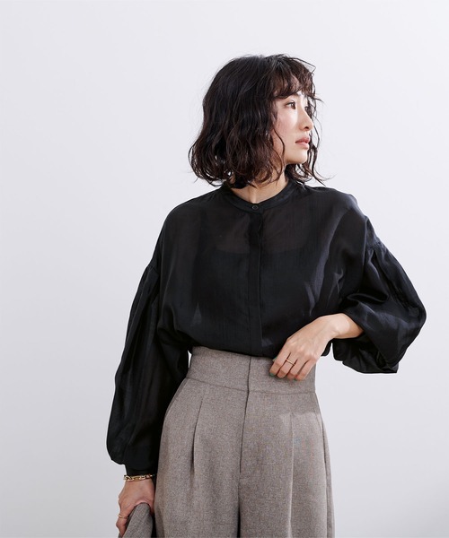 UR'S(ユアーズ)の「シアーボリュームスリーブブラウス(シャツ/ブラウス・レディース・ピンク/ブラック/ブラウン・M/L/S)」の2枚目の写真