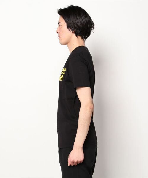 DSQUARED2(ディースクエアード)の「T-SHIRT /D2 BRO COOL T-SHIRT / COOL FIT /DYED /0211(Tシャツ/カットソー・メンズ・ホワイト/ブラック・XL/L/M/S/XXL)」の5枚目の写真