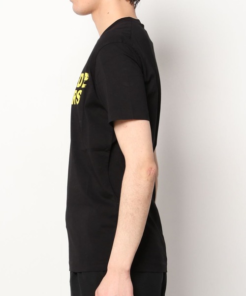 DSQUARED2(ディースクエアード)の「T-SHIRT /D2 BRO COOL T-SHIRT / COOL FIT /DYED /0211(Tシャツ/カットソー・メンズ・ホワイト/ブラック・XL/L/M/S/XXL)」の3枚目の写真
