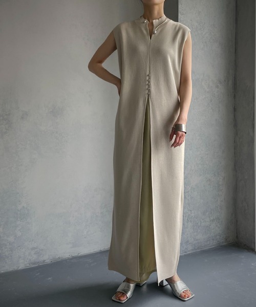 &g'aime（アンジェム）の「【&g’aime】センタースリットノースリーブニット（ニット/セーター・レディース・ライトブルー/ブラック/グレイッシュベージュ・FREE）」の12枚目の写真