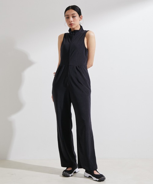NERGY（ナージー）の「BP パイルジャンプスーツ（つなぎ/オールインワン・レディース・ブラック/キナリ・FREE）」の2枚目の写真