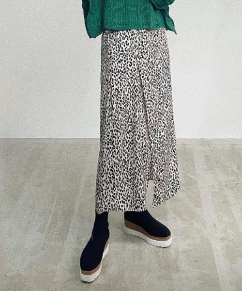 AMAIL(アマイル)の「Leo smart スカート(スカート・レディース・ベージュ・FREE)」の1枚目の写真