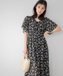 バックオープンフラワープリントワンピース