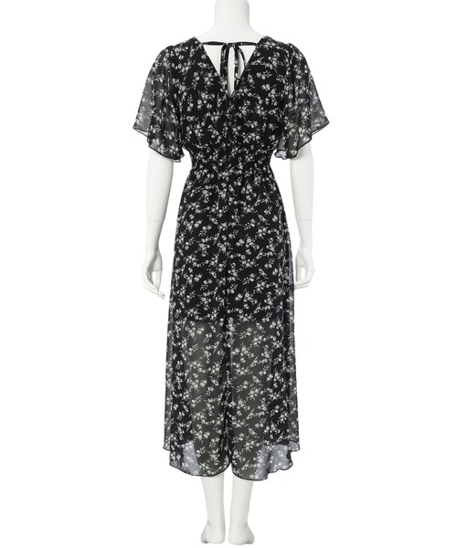 ホワイト ベアフラワー ワンピース 再入荷 バックオープンフラワープリントワンピース（ワンピース