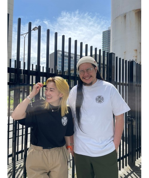 MANASTASH（マナスタッシュ）の「【直営店限定】MANASTASH/マナスタッシュ　BAR CROSS TEE バークロスティー　Tシャツ（Tシャツ/カットソー・メンズ・ホワイト/ブラック・MEDIUM/LARGE/X-LARGE）」の8枚目の写真