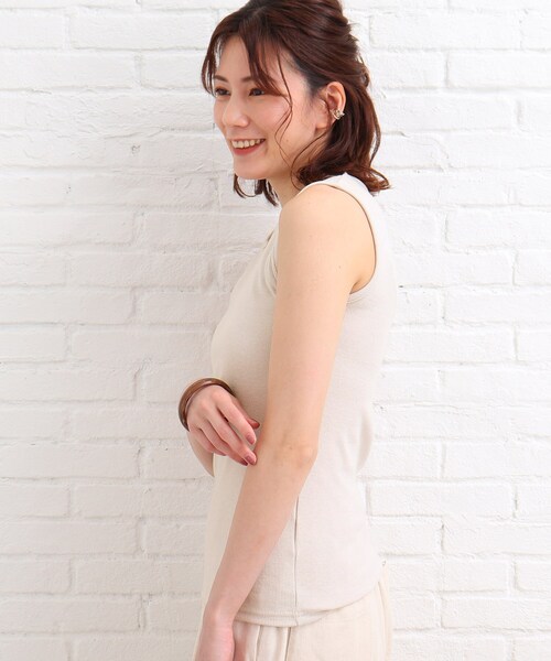 SHOO・LA・RUE（シューラルー）の「◆スパンテレコベーシックタンクトップ（タンクトップ・レディース・ナチュラル/ブラック/ベージュ・03/02）」の5枚目の写真