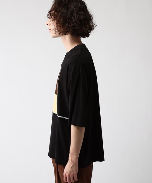 tk.TAKEO KIKUCHI（ティーケータケオキクチ）の「◆ジオメエンブロアマウントカットソー（Tシャツ/カットソー・メンズ・ブラック/オフホワイト・02/03）」の5枚目の写真