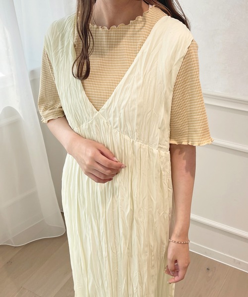 apres jour(アプレジュール)の「クリンクルキャミワンピース【ZOZOTOWN限定アイテム】(ワンピース・レディース・ブラック/アイボリー/ライトベージュ・X-LARGE/フリー)」の12枚目の写真