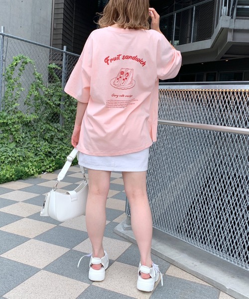 OLIVE des OLIVE（オリーブデオリーブ）の「フルーツサンドTシャツ（Tシャツ/カットソー・レディース・オフホワイト/ピンク/イエロー/スミクロ・FREE）」の19枚目の写真