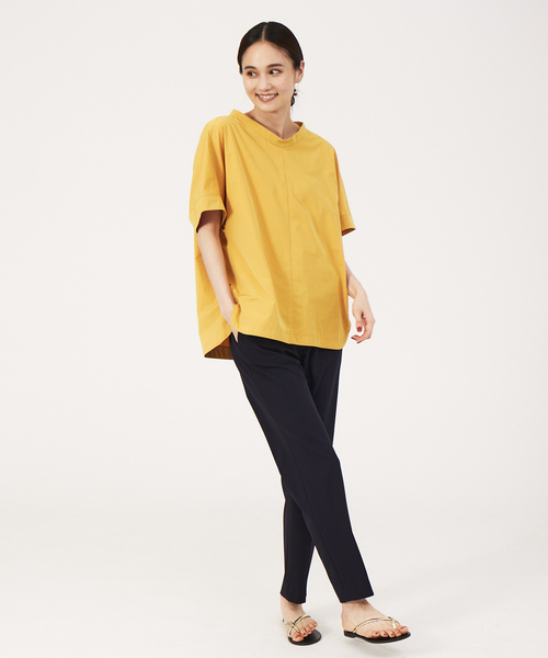 qualite（カリテ）の「撥水タフタTブラウス（シャツ/ブラウス・レディース・ホワイト/ライトブルー/マスタード/ネイビー・フリー）」の13枚目の写真