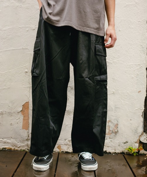 BROKEN BASE（ブロークンベース）の「カーゴポケットバルーンパンツ（カーゴパンツ・メンズ・ブラック/オリーブ・MEDIUM/LARGE）」の15枚目の写真