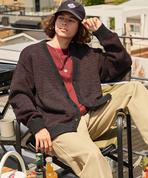 BARK MANHATTAN（バークマンハッタン）の「オーバーサイズ バーズアイ ニットカーディガン（カーディガン/ボレロ・メンズ・グリーン/ネイビー/ブラック/ブラウン/レッド・L/M）」の5枚目の写真