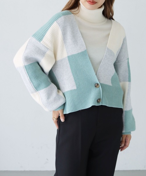 HER CLOSET(ハークローゼット)の「【shemoshelly】ブロックチェック ショートカーディガン(ニット/セーター・レディース・ネイビー/ミント/杢グレー/テラコッタ・M)」の3枚目の写真