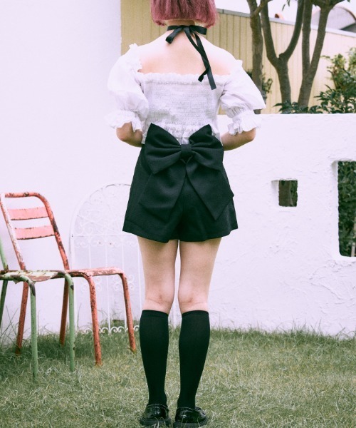 FickleBebe(フィクルベベ)の「バックリボンショートパンツ(その他パンツ・レディース・ホワイト/ブラック・1/0)」の4枚目の写真