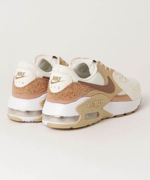 NIKE(ナイキ)の「ナイキ NIKE ナイキ ウィメンズ エア マックス エクシー(スニーカー・レディース・ベージュ・23.5cm/24.5cm/23.0cm/24.0cm/25.0cm)」の2枚目の写真