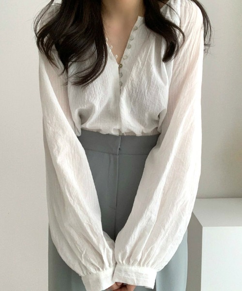 Dita Muaj.(ディータムアージュ)の「クルーネックボタンブラウスブラウス(シャツ/ブラウス・レディース・ホワイト/ブラック・M/L)」の4枚目の写真