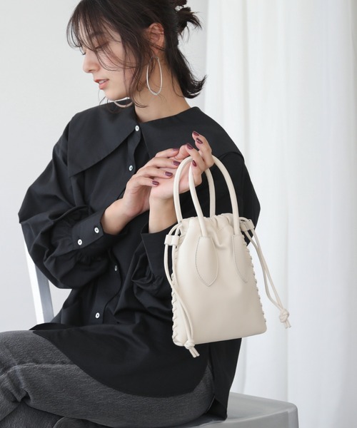 frames RAY CASSIN（フレームスレイカズン）の「販売停止中※※WEB限定 合皮2WAYミニBAG（ハンドバッグ・レディース・ブラック/イエロー/ブルー/アイボリー/グレイッシュベージュ/テラコッタ・FREE）」の2枚目の写真