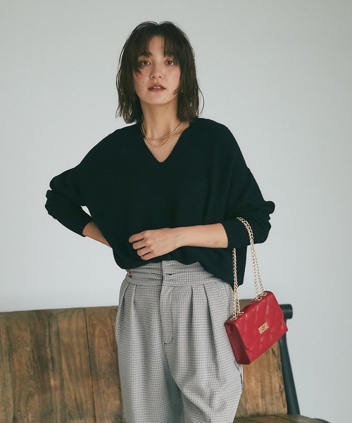 RIVE DROITE（リヴドロワ）の「アクセサリーのように持てるミニバッグ/レザーキルトミニチェーンバッグ（ショルダーバッグ・レディース・ブラック/キャメル/レッド・FREE）」の15枚目の写真