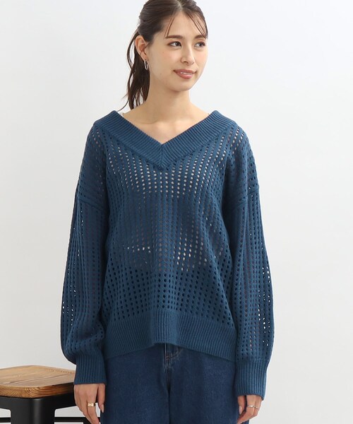 SHOO・LA・RUE(シューラルー)の「◆Vネックメッシュ編みニット(ニット/セーター・レディース・ブラック/ブルー/アイボリー・00)」の7枚目の写真