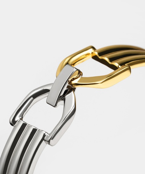 CHARLES & KEITH(チャールズ & キース)の「Gabine ガビーヌ カーフブレスレット(ブレスレット・レディース・ブラック/マルチ/シルバー/ゴールド/ゴールド系その他・FREE)」の11枚目の写真