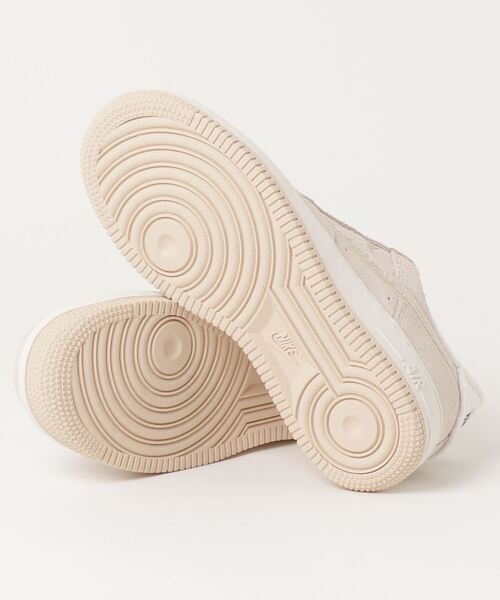 NIKE(ナイキ)の「ナイキ エア フォース 1 '07 SE ウィメンズシューズ / Nike Air Force 1 '07 SE Women's Shoes<22.5-29cm 展開>(スニーカー・レディース・ピンク系その他2/クリーム・23.5/27/25.5/28/24.5/26/22.5/24/23/25/27.5/28.5/29/26.5)」の18枚目の写真
