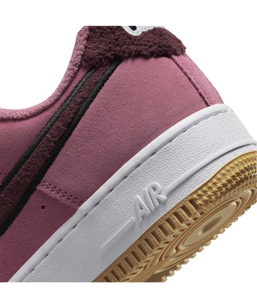 NIKE(ナイキ)の「ナイキ エア フォース 1 '07 SE ウィメンズシューズ / Nike Air Force 1 '07 SE Women's Shoes<22.5-29cm 展開>(スニーカー・レディース・ピンク系その他2/クリーム・23.5/27/25.5/28/24.5/26/22.5/24/23/25/27.5/28.5/29/26.5)」の16枚目の写真