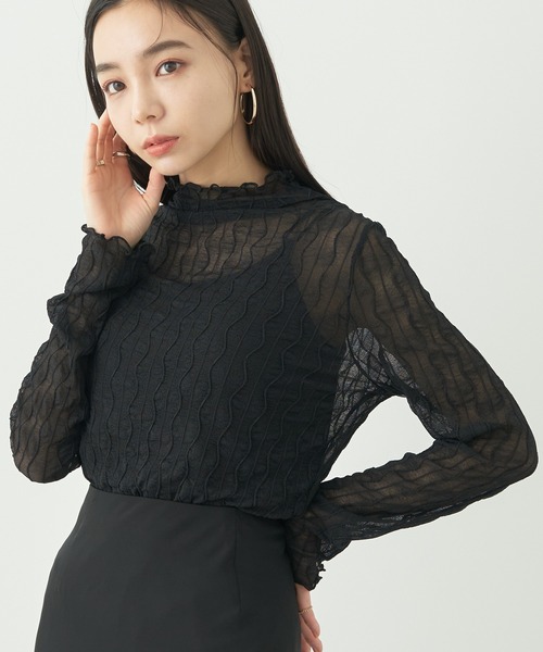 earth music&ecology(アースミュージックアンドエコロジー)の「シアーガーゼハイネックプルオーバー(Tシャツ/カットソー・レディース・ピンク/ブラウン/ミント/ラベンダー/アイボリー/ブラック・S/M)」の3枚目の写真