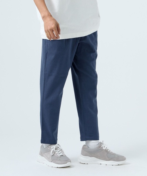 BAYFLOW(ベイフロー)の「リネンスリムテーパードパンツ(その他パンツ・メンズ・チャコール/カーキ/アイボリー/ブルー・SMALL/MEDIUM/LARGE)」の15枚目の写真