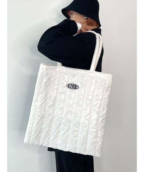 EMODA（エモダ）の「キルティングトートバッグ（トートバッグ・レディース・ホワイト/ブラック/ブルー・FREE）」の12枚目の写真