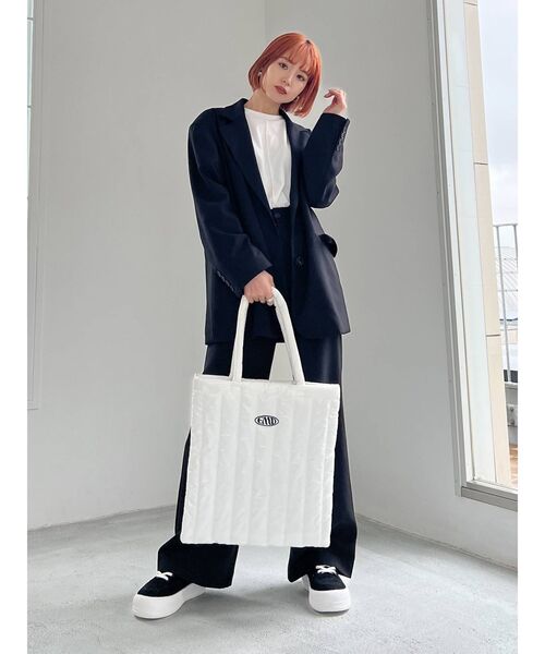 EMODA（エモダ）の「キルティングトートバッグ（トートバッグ・レディース・ホワイト/ブラック/ブルー・FREE）」の14枚目の写真