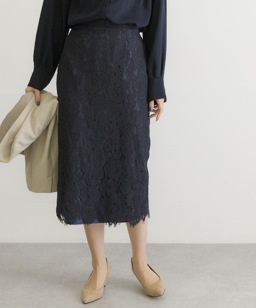 URBAN RESEARCH（アーバンリサーチ）の「コードレースタイトスカート（スカート・レディース・ネイビー/グレー系その他・38/36）」の2枚目の写真