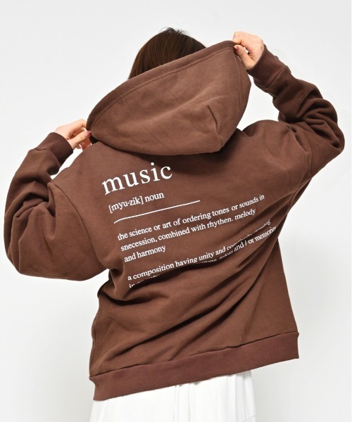 Alite cloth(アリーテクロス)の「バックメッセージプリントフルジップパーカー(パーカー・レディース・ブラック/オートミール/グレー/ブラウン/ネイビー・XL/M/2XL/L)」の3枚目の写真