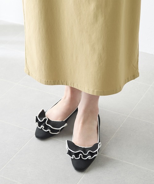 coca（ANDEX shoes product）（コカ）の「【サステナブルシリーズ】ビッグフリル ソフトスクエアトゥ ニット パンプス（パンプス・レディース・オレンジ/ベージュ/ブラック/ブラック系その他/ブラック×ホワイト/グレー系その他/ブラウン・SMALL/MEDIUM/LARGE）」の3枚目の写真