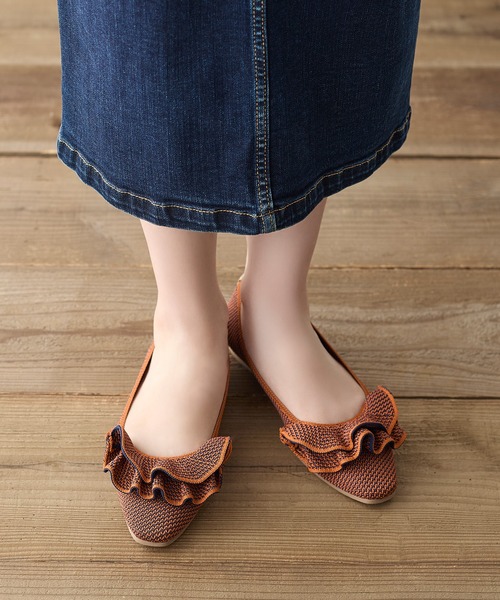 coca（ANDEX shoes product）（コカ）の「【サステナブルシリーズ】ビッグフリル ソフトスクエアトゥ ニット パンプス（パンプス・レディース・オレンジ/ベージュ/ブラック/ブラック系その他/ブラック×ホワイト/グレー系その他/ブラウン・SMALL/MEDIUM/LARGE）」の6枚目の写真