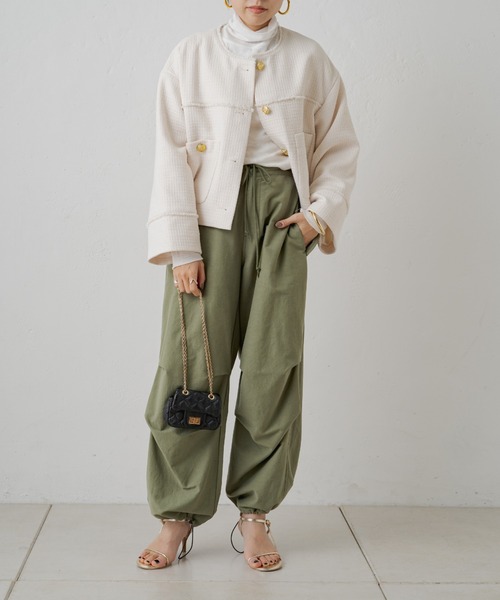LOUNGEDRESS（ラウンジドレス）の「【earthy_/アーシー】パラシュートパンツ（カーゴパンツ・レディース・ブラック/カーキ/ホワイト・FREE）」の8枚目の写真