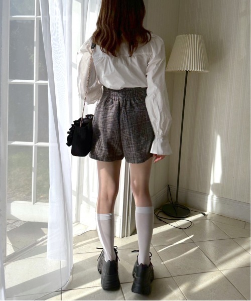 OLIVE des OLIVE(オリーブデオリーブ)の「レース衿ブラウス(シャツ/ブラウス・レディース・ブラック/オフホワイト/サックスブルー・FREE)」の6枚目の写真