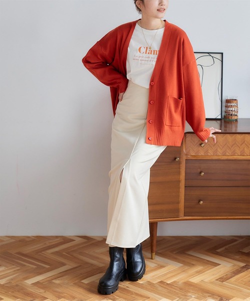 titivate(ティティベイト)の「ロゴプリントロングスリーブTシャツ(Tシャツ/カットソー・レディース・ホワイト系その他/グレー系その他/ホワイト系その他2/ホワイト系その他3・FREE)」の9枚目の写真