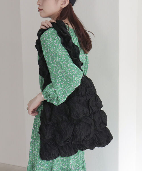 Casselini(キャセリーニ)の「【CASSELINI/キャセリーニ】シャーリングトートバッグ(トートバッグ・レディース・イエロー/ブラック・FREE)」の1枚目の写真