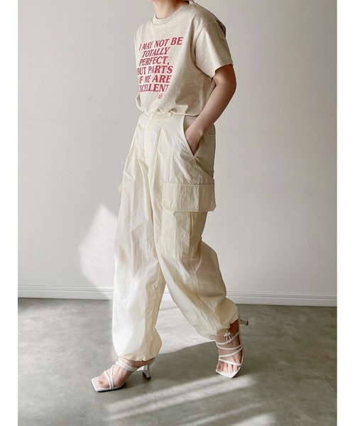 Yucca(ユッカ)の「I MAY NOT プリントTシャツ(MEKKE 低身長向け)(Tシャツ/カットソー・レディース・ネイビー/レッド/オートミール・FREE)」の6枚目の写真